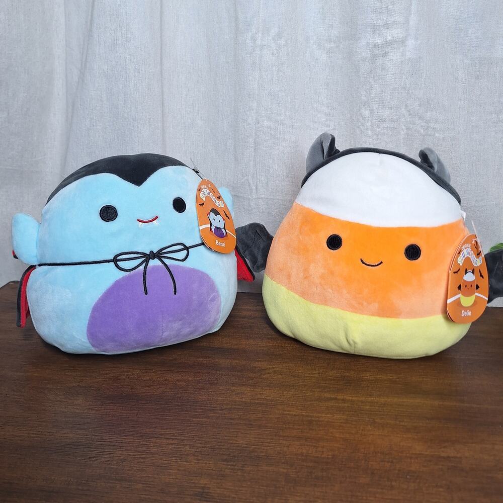 Squishmallows NEW lot of 2 halloween plush 8" Benti vampire Delie candy corn bat